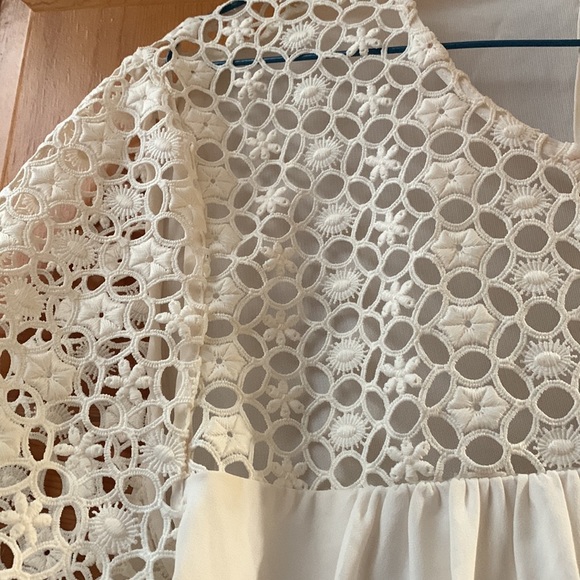 Ann Taylor Blouse - Size M - Picture 2 of 4